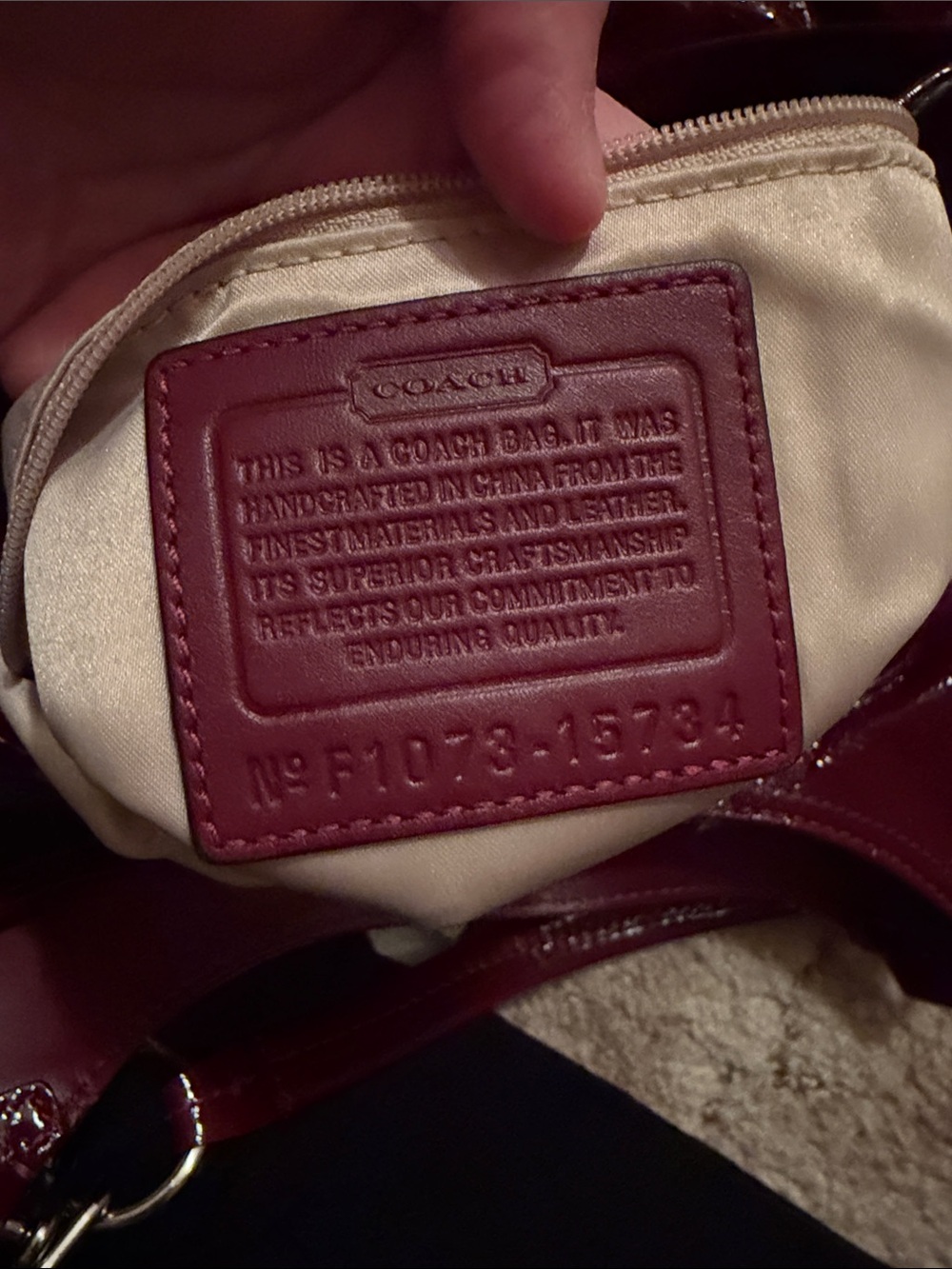 Coach Maggie bag in patent cranberry - Picture 5 of 7